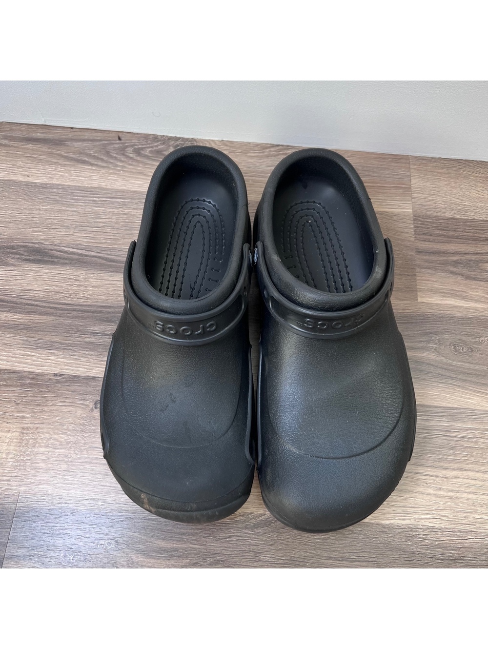 Men's Black Crocs Classic Clogs Size 11